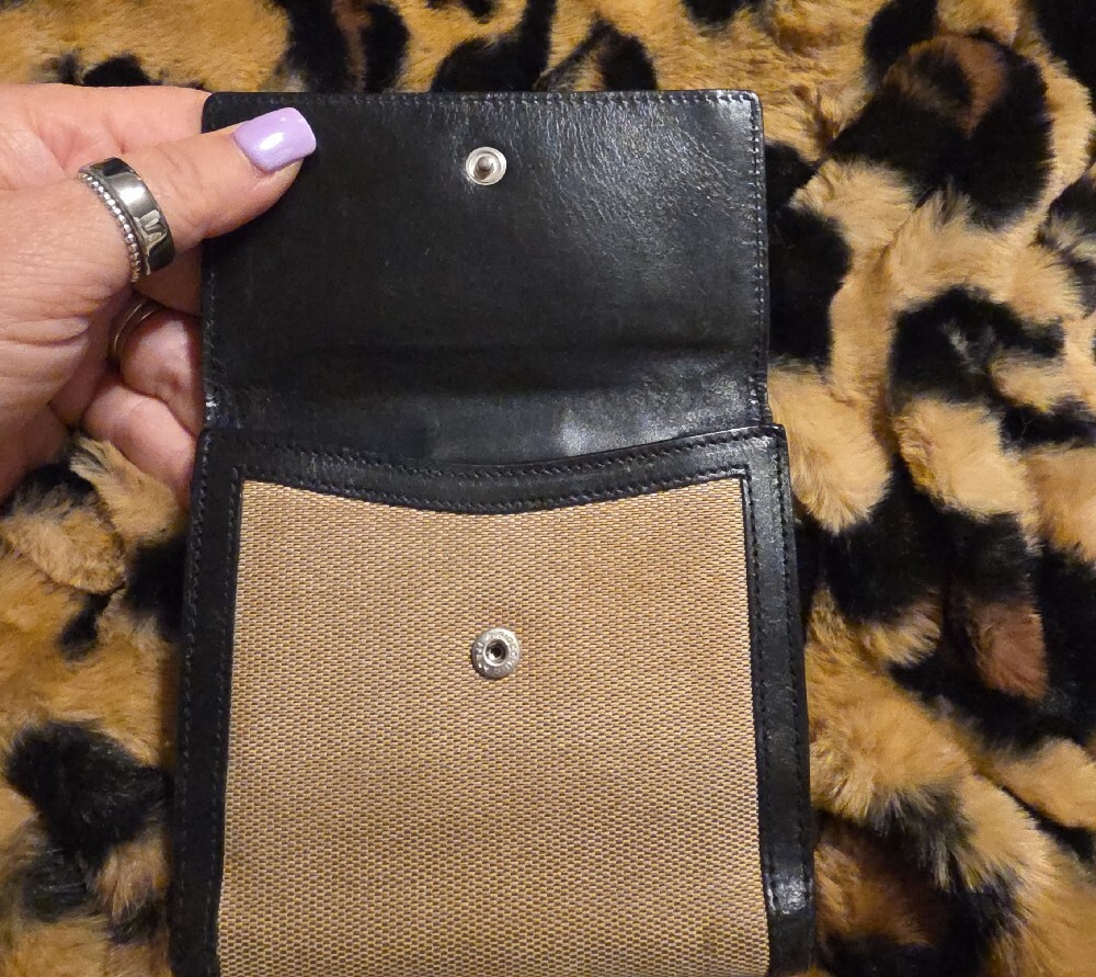 Gucci Beige Canvas with Black Leather Trim Card Holder - Picture 7 of 12